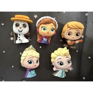 Disney Frozen Doorables Set of 5 Elsa Anna Olaf Kristoff Mini Figures Toy Bundle